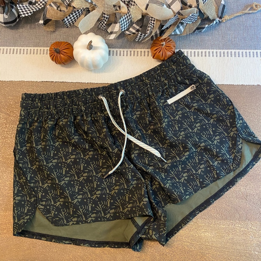 Women’s Vuori Shorts